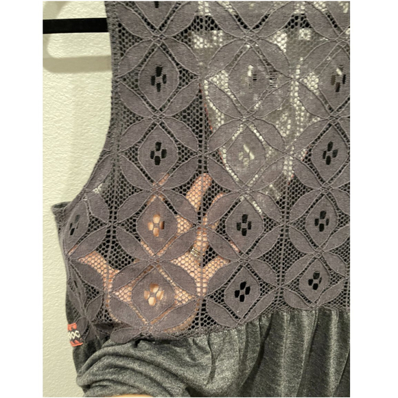 TORRID Grey Pink White Embroidered Tank Top - Picture 4 of 5